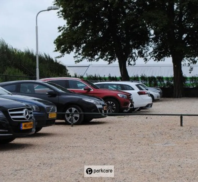 Parking Point Schiphol foto 1